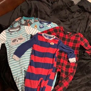 Boys sleepers size 3T
